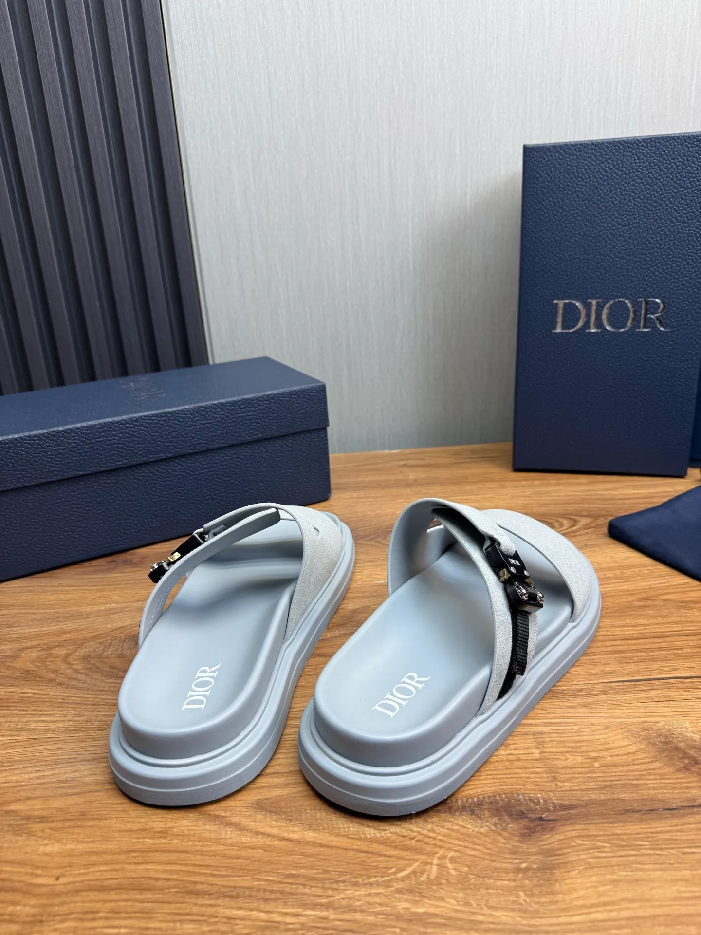 Men's shoes 300💰 Dior. Men's slippers🩴 Official website 1:1 production 38-45 size 45 46 🉑️Customized original material shipped✅